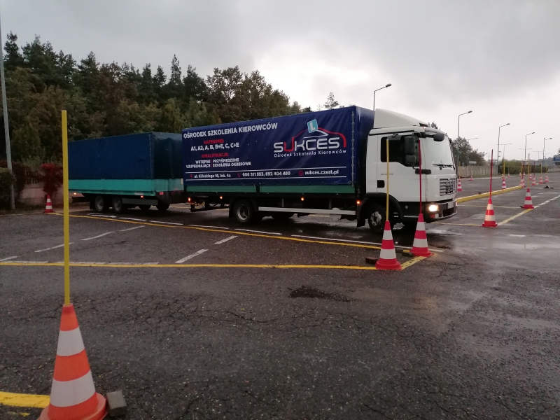 SUKCES Ośrodek Szkolenia Kierowców — zdjęcie 7