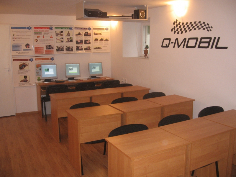 Q-Mobil. Ośrodek szkolenia kierowców — zdjęcie 2