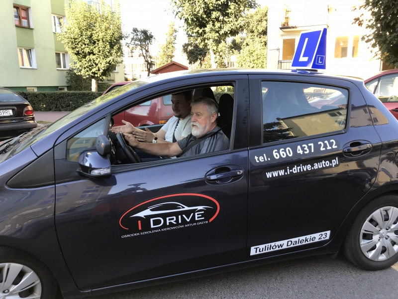 Szkoła jazdy IDRIVE Artur Grzyb — zdjęcie 1