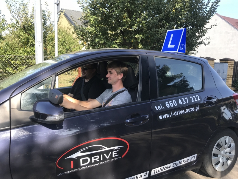 Szkoła jazdy IDRIVE Artur Grzyb — zdjęcie 3