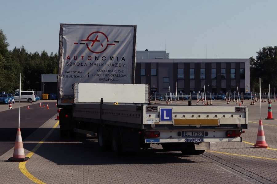 Szkoła Jazdy Automania — zdjęcie 8