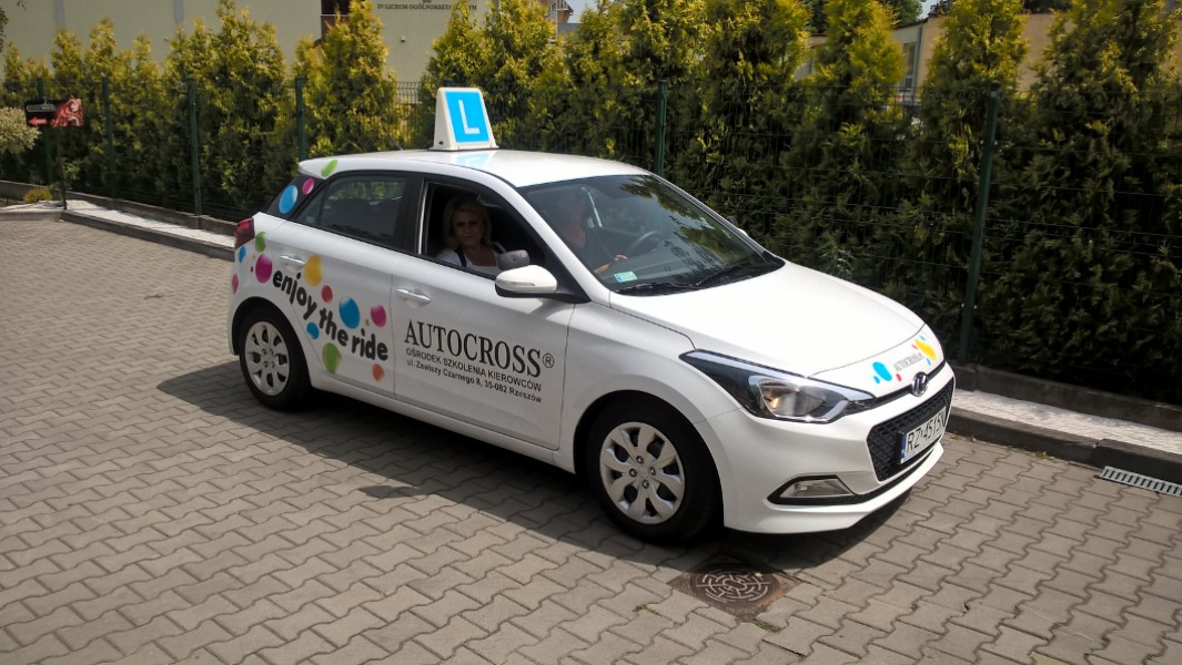 Autocross. Ośrodek Szkolenia Kierowców — zdjęcie 1