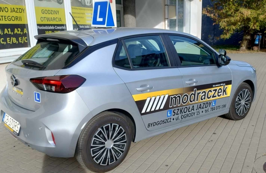 Szkoła Jazdy Modraczek — zdjęcie 4