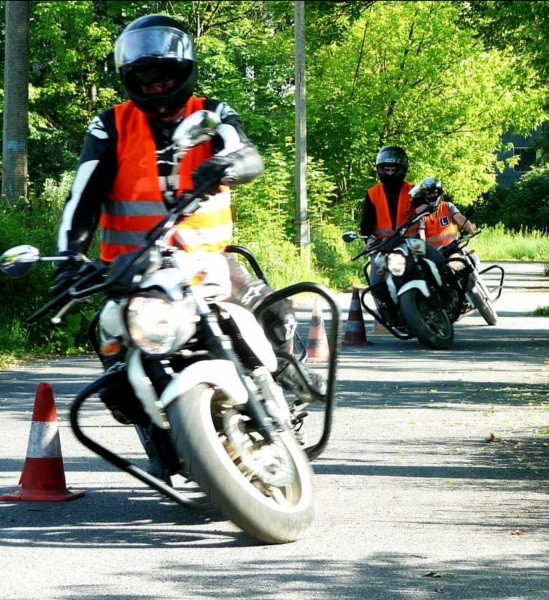 EXPERT Szkoła Jazdy — zdjęcie 17