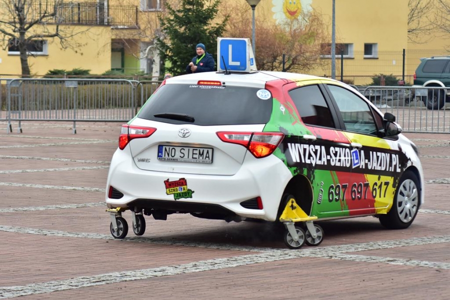 WYŻSZA SZKOŁA JAZDY — zdjęcie 3