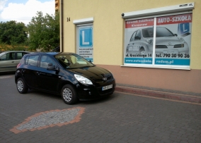 AUTO-SZKOŁA — zdjęcie 1